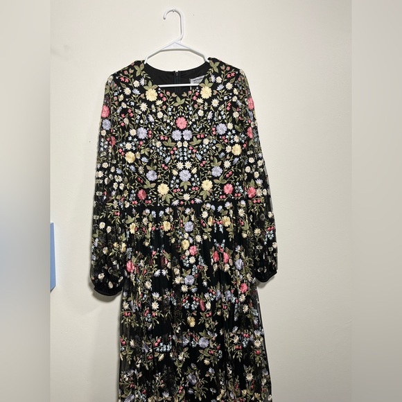 Mac Duggal
High Neck Floral Embroidered Puff Sleeve Gown - Picture 5 of 7